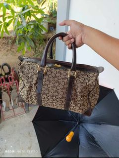 (Category: ) located in . Submitted by kristhriftshop13 (Listing ID 1441482519, Image 1). Description: .