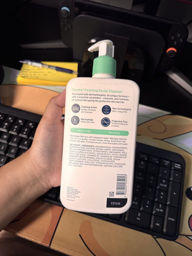 CeraVe Foaming Facial Cleanser 562ml (Category: Face Care) located in Quezon City. Submitted by krstnirishy (Listing ID 1441426546, Image 2). Description: .