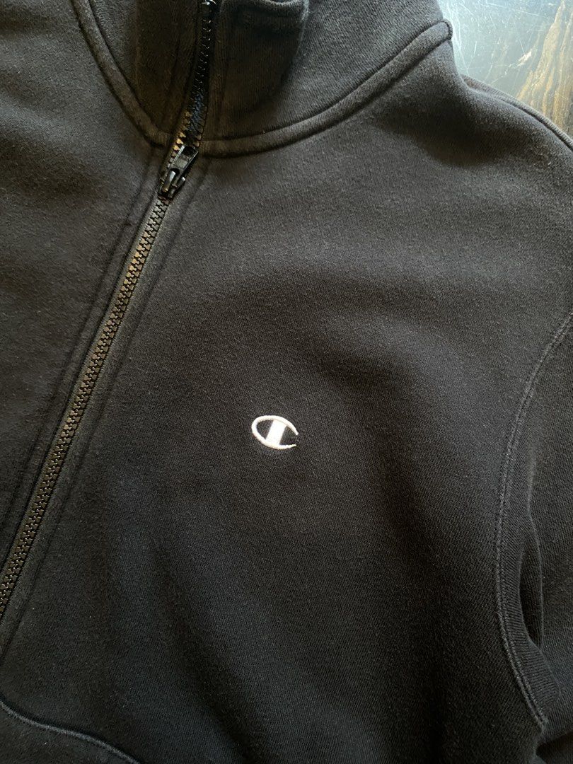Champion Black Zipper Jacket (Category: Coats, Jackets and Outerwear) located in Abucay. Submitted by ukaystream (Listing ID 1441469533, Image 2). Description: NEGOTIABLE‼️ Size: M - L Width: 21 Length: 26.5 Issue (s): None Condition: 10/10 Complete Tags Direct Personal Message for Offers Just Swipe for Other Details Washed and Ready to Wear We Can Ship Nation Wide‼️.