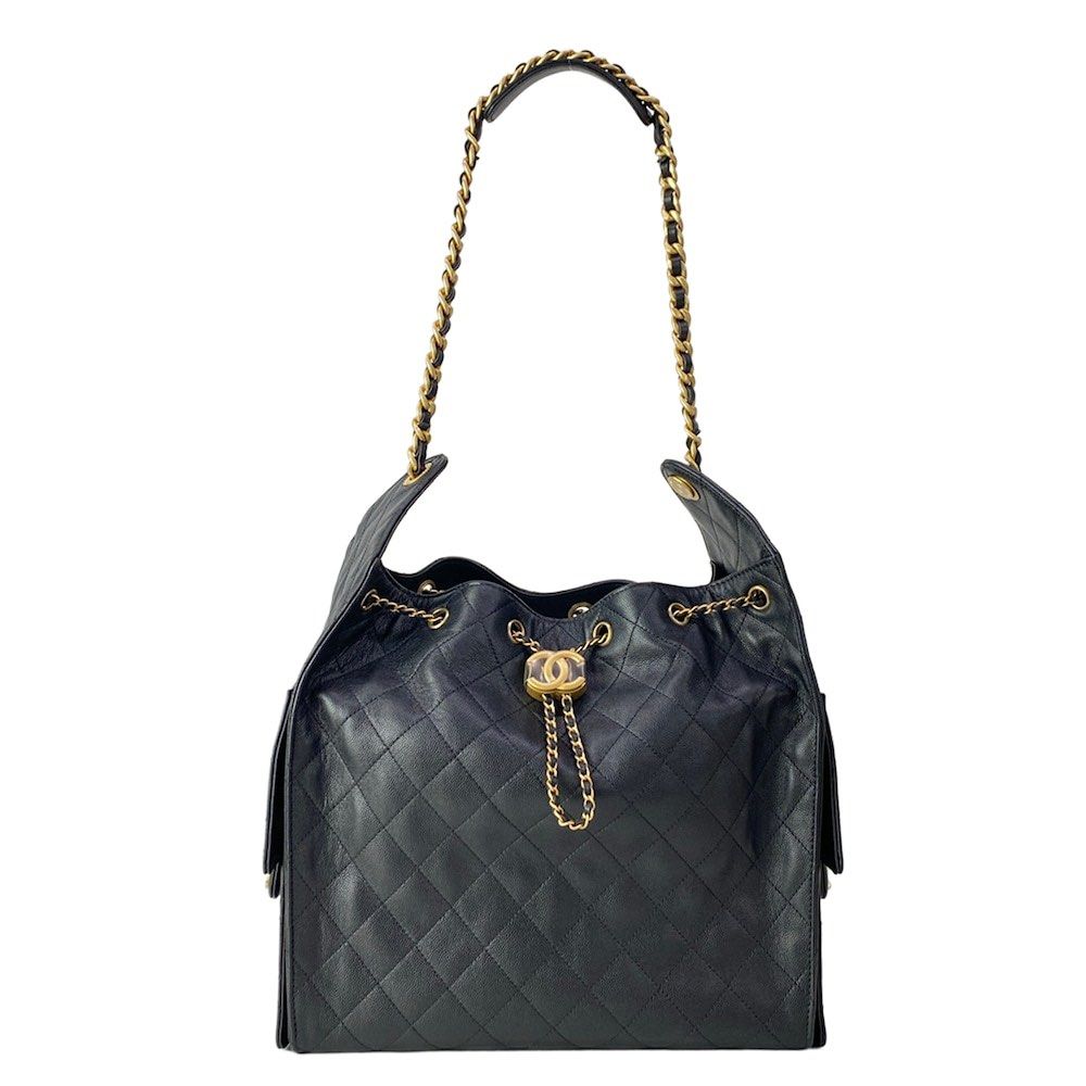 Chanel 25 Medium Caviar Excellent condition shoulder bag, size 25, medium, (Category: Luxury Bags & Wallets) located in Las Pinas. Submitted by daisuki_japan_luxury_by_reiko (Listing ID 1441454041, Image 1). Description: brand CHANEL Genre Shoulder bag Product Name CHANEL 25 Medium Model number AS5311 Size indicated none Actual size Height: Approx. 28 cm, Width: Approx. 29.5 cm , Depth: Approx. 14 cm, Shoulder strap: Approx. 27.5 cm to the main b