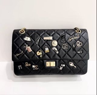 （分類：）位於 。 由 iris.luxury 提交（商品編號 1441401700，圖片 1）。簡介： 。