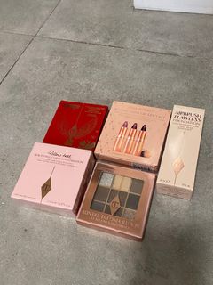 (Category: ) located in . Submitted by luxuryauracosmetics (Listing ID 1441432718, Image 1). Description: .