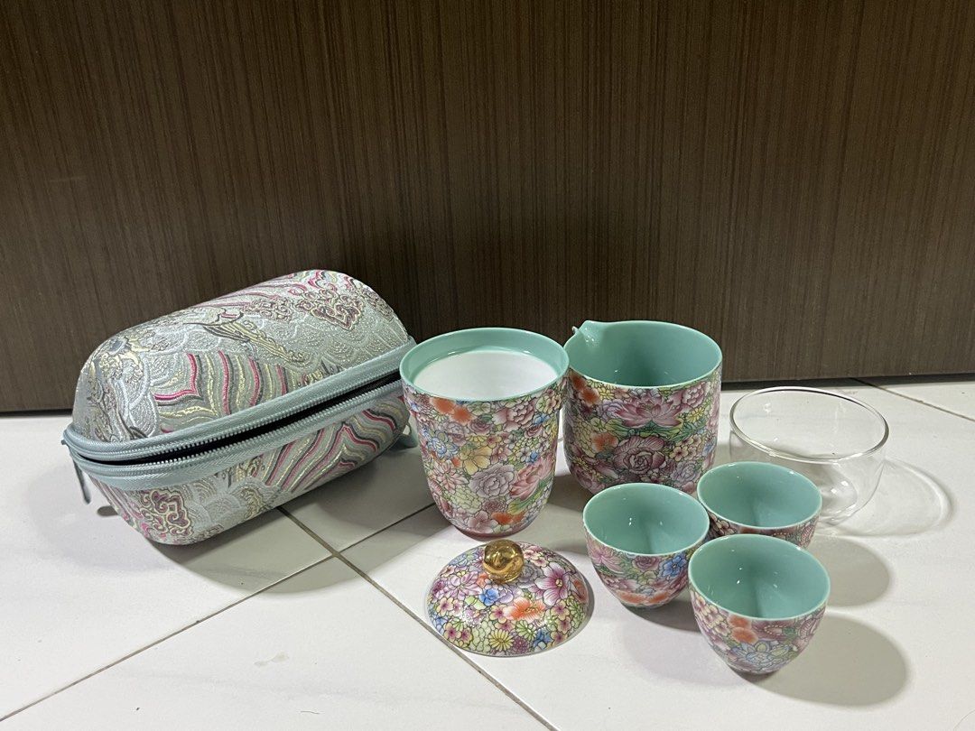 Chinese Floral Tea Set - Portable Travel Tea Case and Set