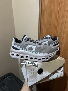 (Category: ) located in . Submitted by kickscouture (Listing ID 1441403808, Image 1). Description: .
