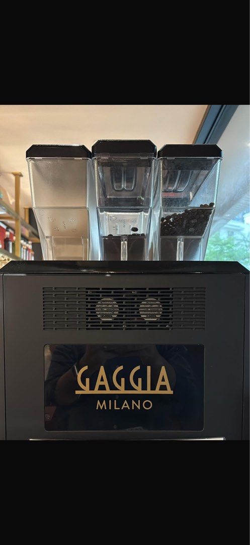 coffee machine (Category: Coffee Machines & Makers) located in Singapore. Submitted by iloveacaii (Listing ID 1441527055, Image 1). Description: text 9033 , 0208.