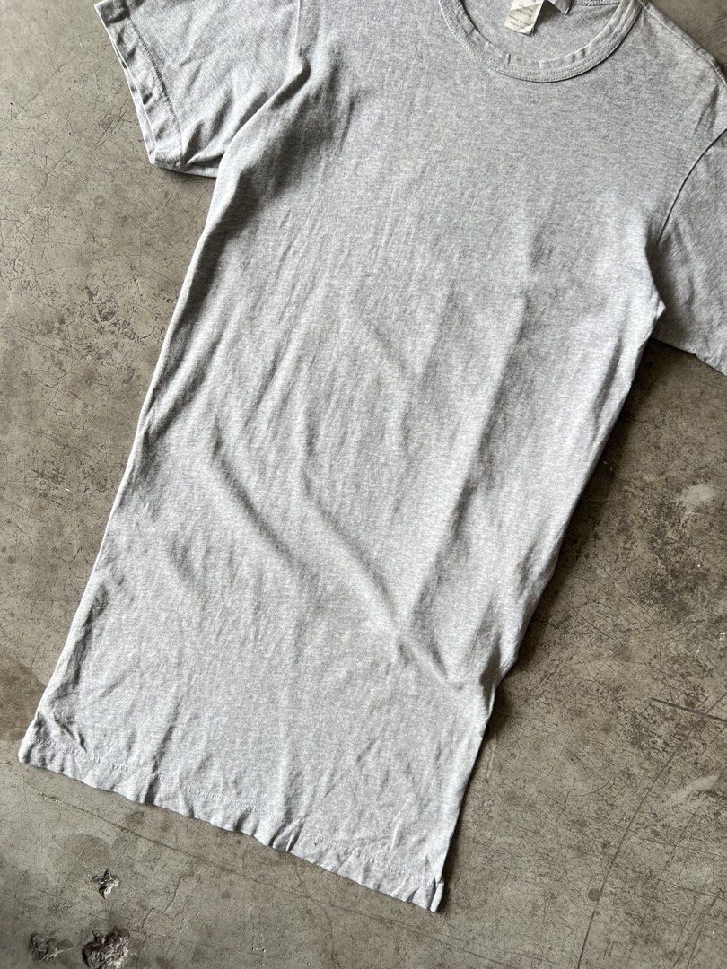 COMME DES GARÇONS SHIRT - EXTENDED LAYERED TEE (Category: Others Tops) located in Cavite. Submitted by _Gizmo (Listing ID 1441478637, Image 3). Description: Comme des Garçons Shirt - Extended Layered Tee Shirt Size tagged: XS Measurement Width: 17’ Inch Length: 31’ Inch Back length: 23’ Inch Shoulder: 16’ Inch Lightly used | Very good condition No major flaws Made In France.