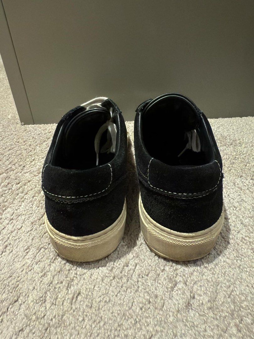 Common Projects Skate Low (Category: Sneakers) located in Calamba. Submitted by lglm07 (Listing ID 1441419953, Image 3). Description: For Sale Common Projects Skate Low Size 42 Used No box Php 7k Gh loc .