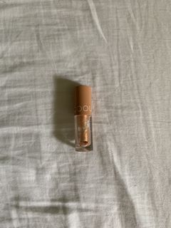 (Category: ) located in . Submitted by closetkisses (Listing ID 1441414326, Image 1). Description: .