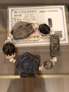 (Category: ) located in . Submitted by totetreasures (Listing ID 1441509027, Image 1). Description: .