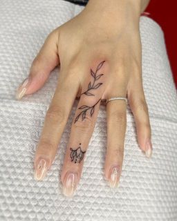 (Category: ) located in . Submitted by emiko.ink (Listing ID 1441581972, Image 1). Description: .