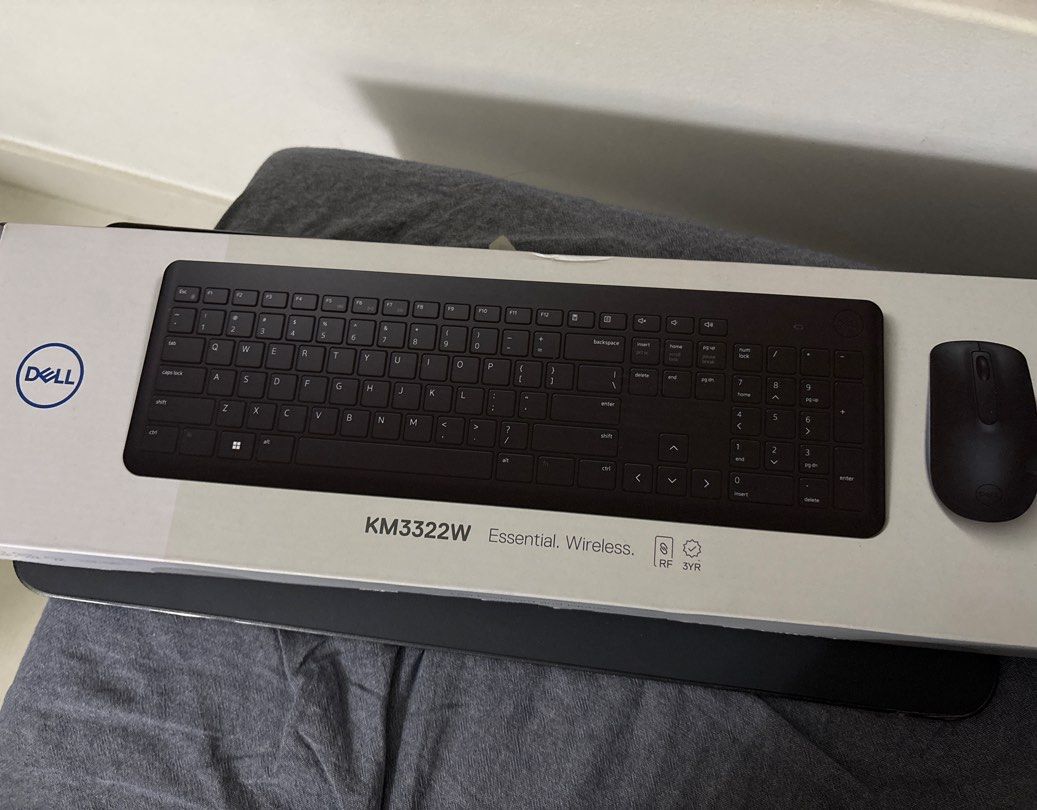 Dell KM3322W Essential Wireless Keyboard and Mouse Combo