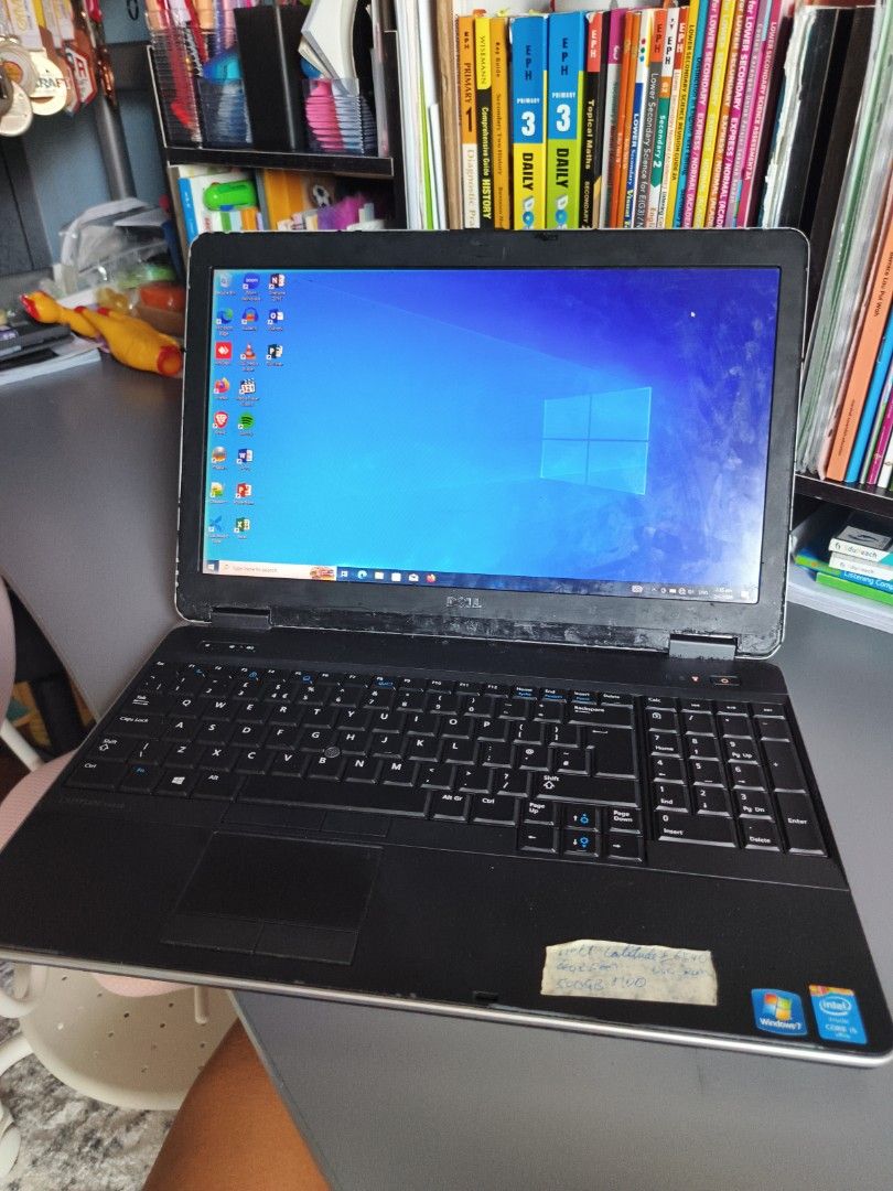 Dell laptop471022811742873600