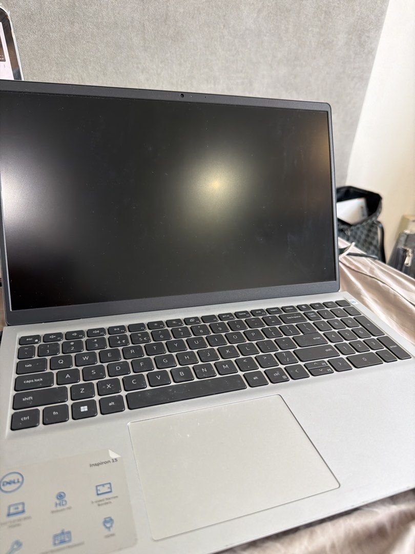 Dell laptop471147220776396801