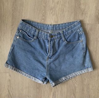 (Category: ) located in . Submitted by pandoes (Listing ID 1441430027, Image 1). Description: .