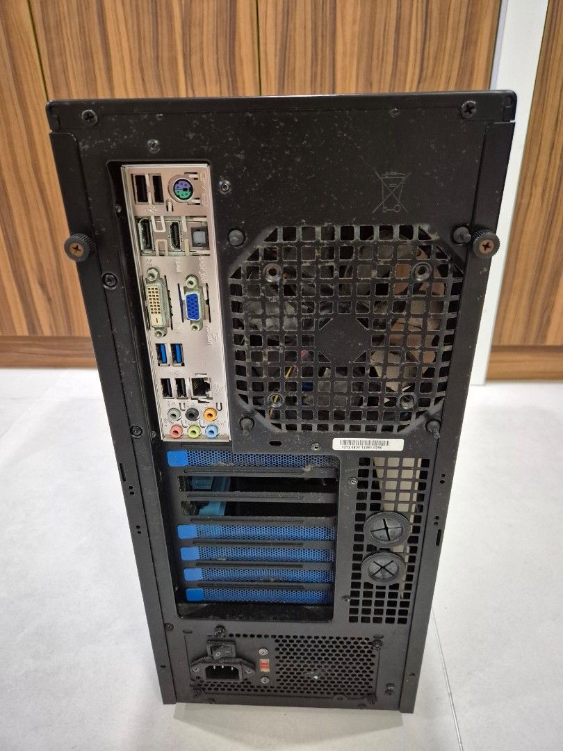 Desktop Computer case (untested)471267575533424643