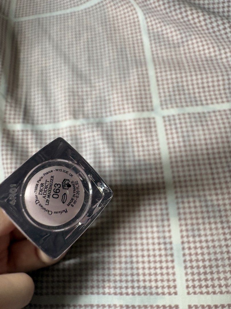 Dior Lip Maximizer (Category: Makeup) located in Taguig. Submitted by geonas.closet (Listing ID 1441402066, Image 2). Description: Used twice only.