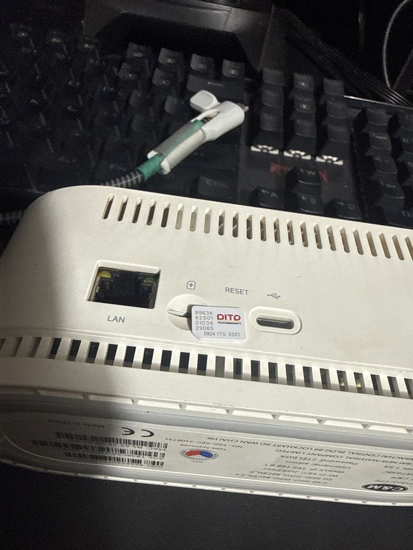 Dito modem router and sim (Category: Other Gadgets) located in Manila. Submitted by aienzel (Listing ID 1351764357, Image 3). Description: declutter na ako mga gamit... pm me sa mga info.
