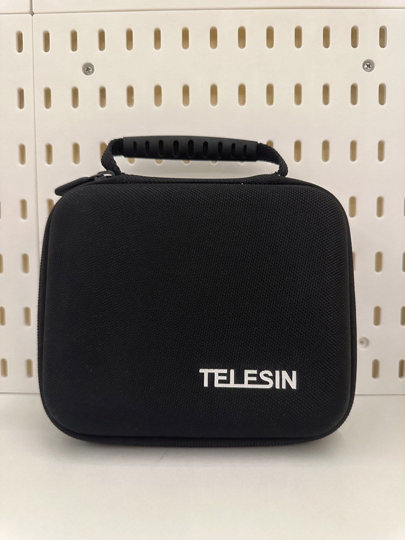 DJI Osmo Pocket 3 Accessories Bundle with Telesin Case (Category: Cameras) located in Batangas. Submitted by jabst (Listing ID 1441482330, Image 3). Description: - DJI Osmo Pocket 3 Accessories Bundle - Includes: Screen Protector, Charging Handle, Wide-Angle Lens Adapter - Comes with a convenient Telesin Carrying Case - Perfect for expanding your Osmo Pocket 3's functionality - All items pictured are included.