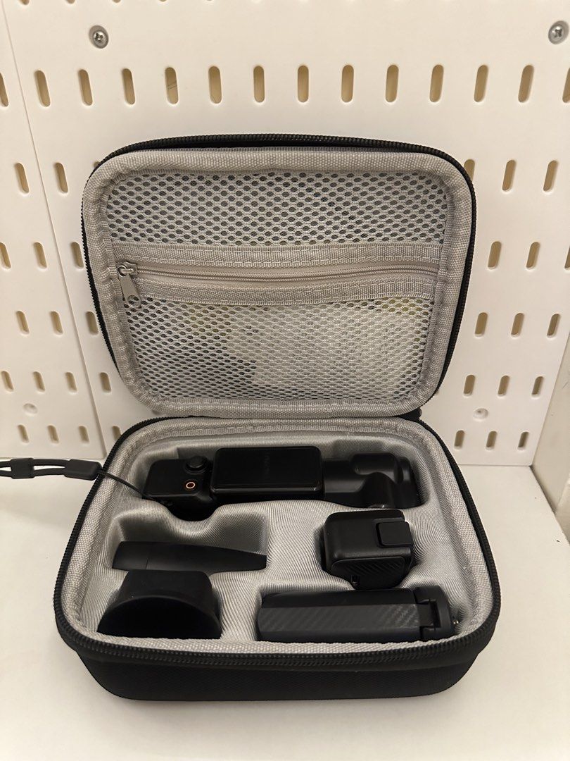 DJI Osmo Pocket 3 Accessories Bundle with Telesin Case (Category: Cameras) located in Batangas. Submitted by jabst (Listing ID 1441482330, Image 2). Description: - DJI Osmo Pocket 3 Accessories Bundle - Includes: Screen Protector, Charging Handle, Wide-Angle Lens Adapter - Comes with a convenient Telesin Carrying Case - Perfect for expanding your Osmo Pocket 3's functionality - All items pictured are included.