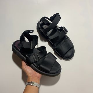 (Category: ) located in . Submitted by cpr_garments13 (Listing ID 1441490178, Image 1). Description: .