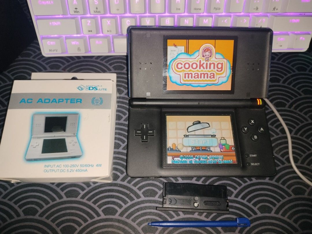 Ds lite blue loaded with Games jailbreak jb cfw (Category: Nintendo) located in Manila. Submitted by chiki_chem (Listing ID 1441446128, Image 1). Description: WTS/LFB Nintendo Ds lite blue Issue: slight scratches MOD: LALA, JNT, LBC MOP: GCASH Loc: Bulacan open for meet up to anywhere within manila and Bulacan Pm for more pictures, videos Open for video call and COD.