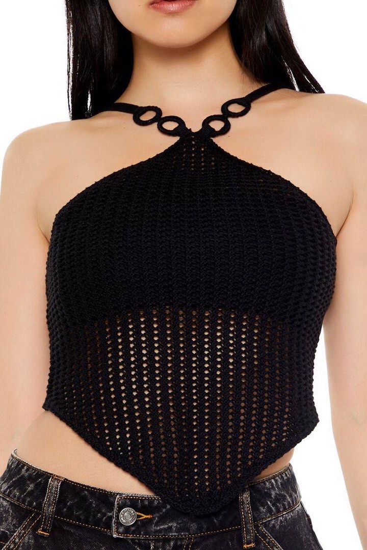 FOREVER 21 Halter Yaka Orgu Top (Category: Sleeveless) located in Makati City. Submitted by chriscloudy (Listing ID 1441567987, Image 2). Description: Helping tags Zara Bershka.