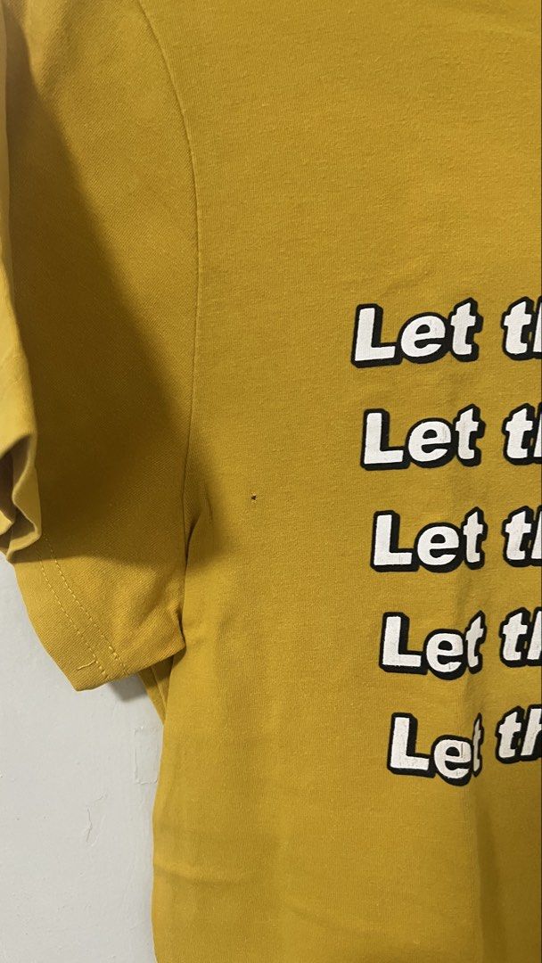 Forever 21 Yellow T-shirt (Category: Tshirts & Polo Shirts ) located in Cavite. Submitted by bubfinds (Listing ID 1441527565, Image 3). Description: Quality: 10/10 Fit: Medium to Large.