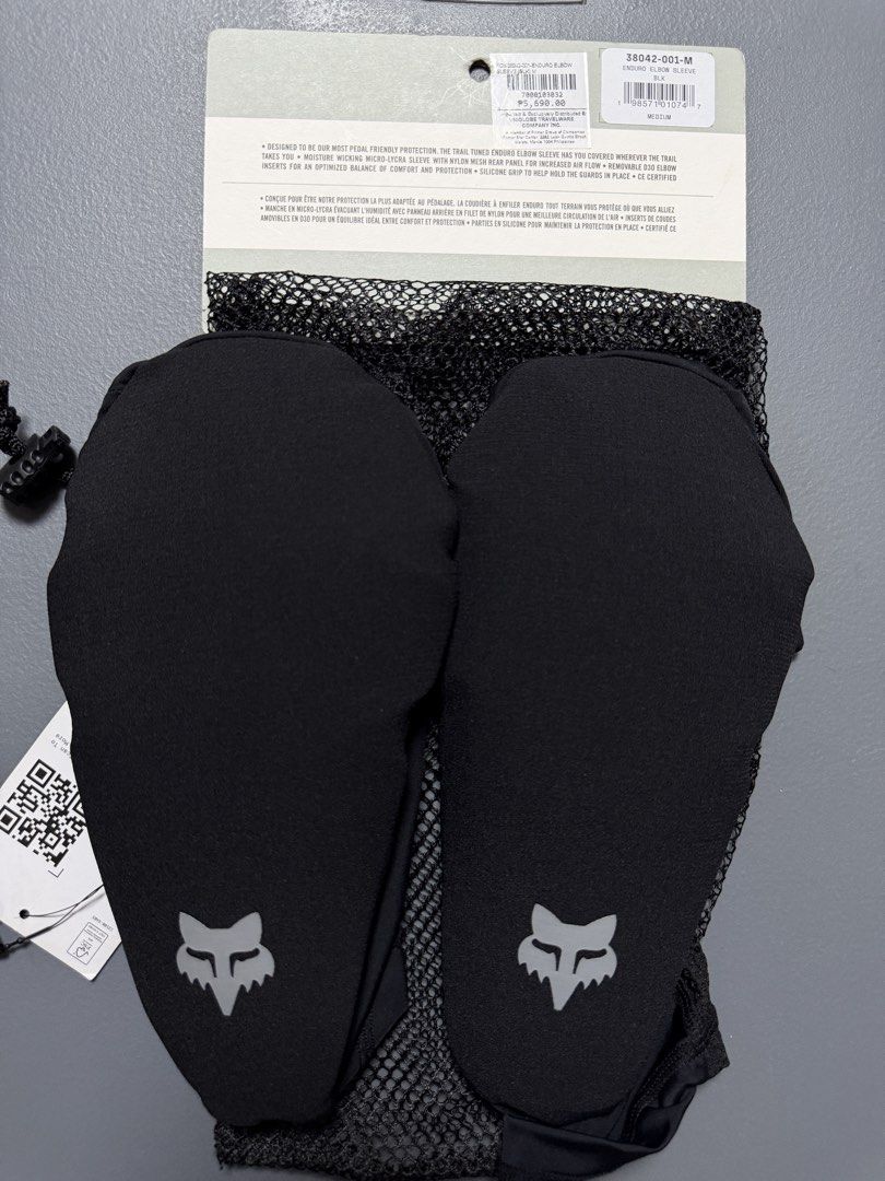 Fox Racing Trail D3O Elbow Guards Size M (Category: Bicycles) located in Imus. Submitted by dangrosales (Listing ID 1441549638, Image 1). Description: - Fox Racing D3O Elbow Guards - Size: Medium and Large - Ideal for trail mountain biking - Pedal-friendly D3O protection - Breathable nylon mesh sleeve - Silicone grip to prevent slipping - Comes with a mesh bag for storage.
