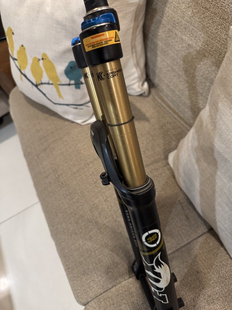 Fox Talas Mountain Bike Suspension (Category: Bicycles) located in Paranaque City. Submitted by Hitagi02 (Listing ID 1441563656, Image 2). Description: Fox 32 TALAS Factory Series • Genuine Kashima Coat • FIT Damper • TALAS Travel Adjust • 150mm Travel • 26” Wheel Size • Straight 1⅛ Steerer • Stanchions in good condition • Includes axle • Normal cosmetic wear from use RFS: Not being used Viewing/testing welcome. ₱11,000 negotiable.