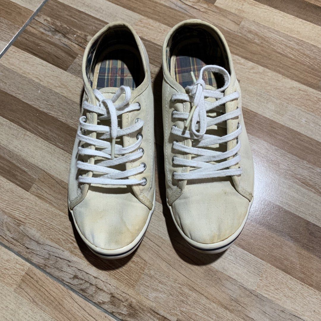 Perry Freed Freed Perry Classic Low Logo Shoes, Fesyen Wanita, Sepatu di Carousell