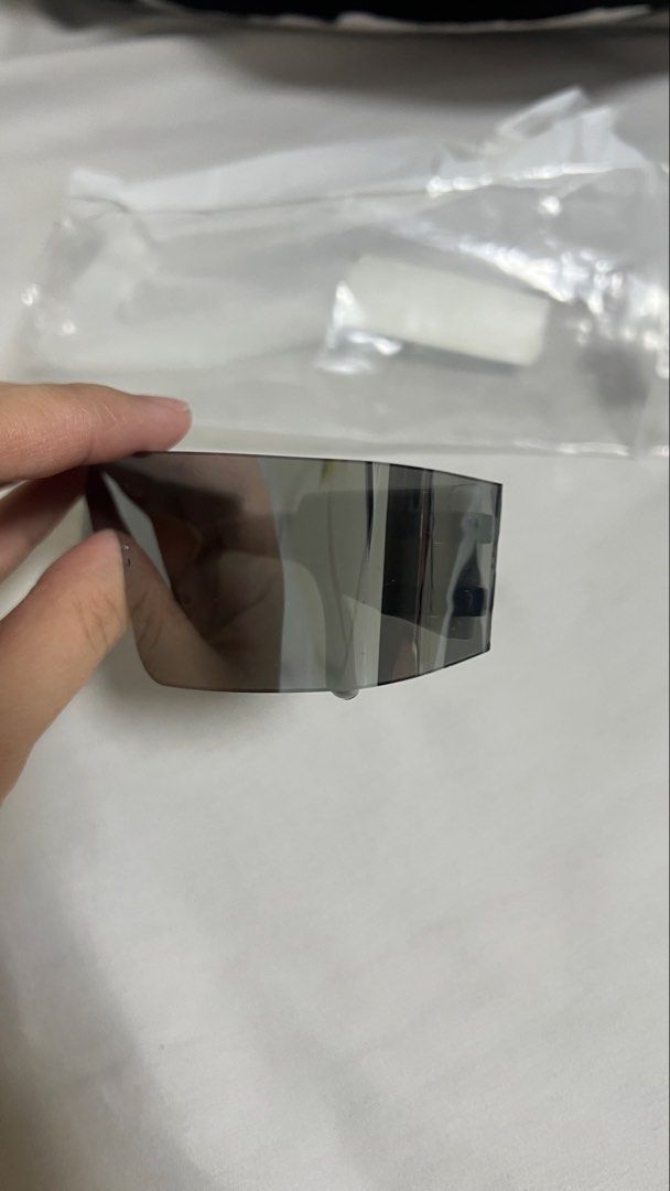 Futuristic Shield Sunglasses Silver Mirror Lens (Category: Sunglasses & Eyewear) located in Cavite. Submitted by bubfinds (Listing ID 1441536957, Image 2). Description: .