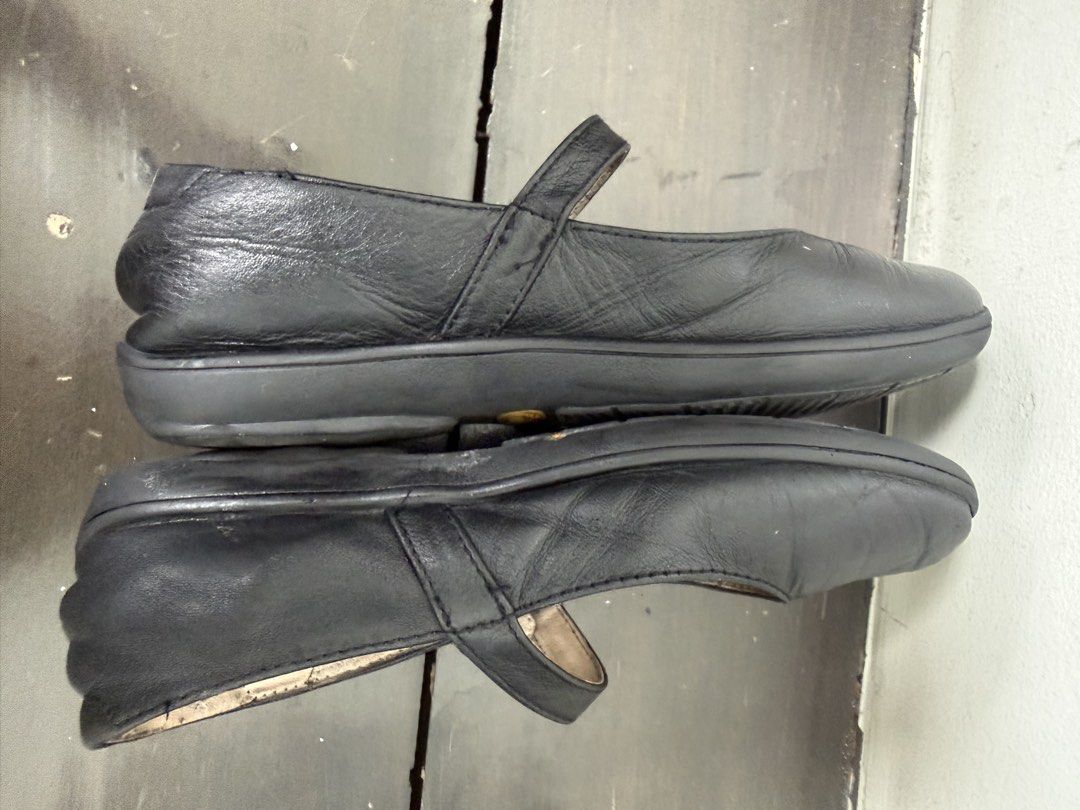 Gibi School Shoes (Category: Babies & Kids Fashion) located in Quezon City. Submitted by monicacle (Listing ID 1441396830, Image 2). Description: Size 32 7-8y/o.