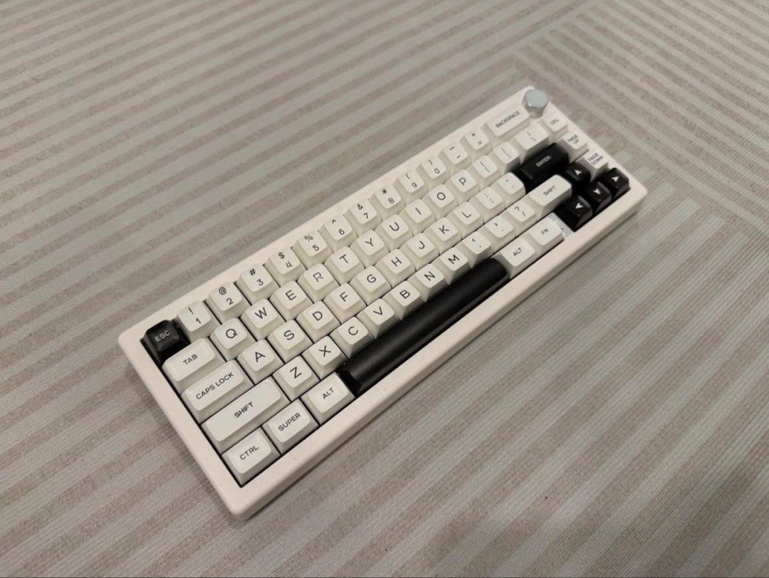 GMK67 w Keygeek Y3s472106359829319680