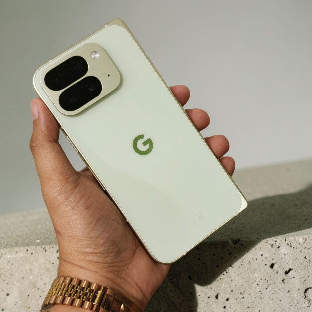 Google Pixel 10 Pro Fold 256gb Jade (Category: Google Pixel) located in Manila. Submitted by julianjuleschico (Listing ID 1441470953, Image 3). Description: Google Pixel 10 Pro Fold 256gb Jade Complete standard package Smooth and Good as New Canada Variant - With Sim slot Openline to all networks No issues or defects Php 65,000 Open for swapping.