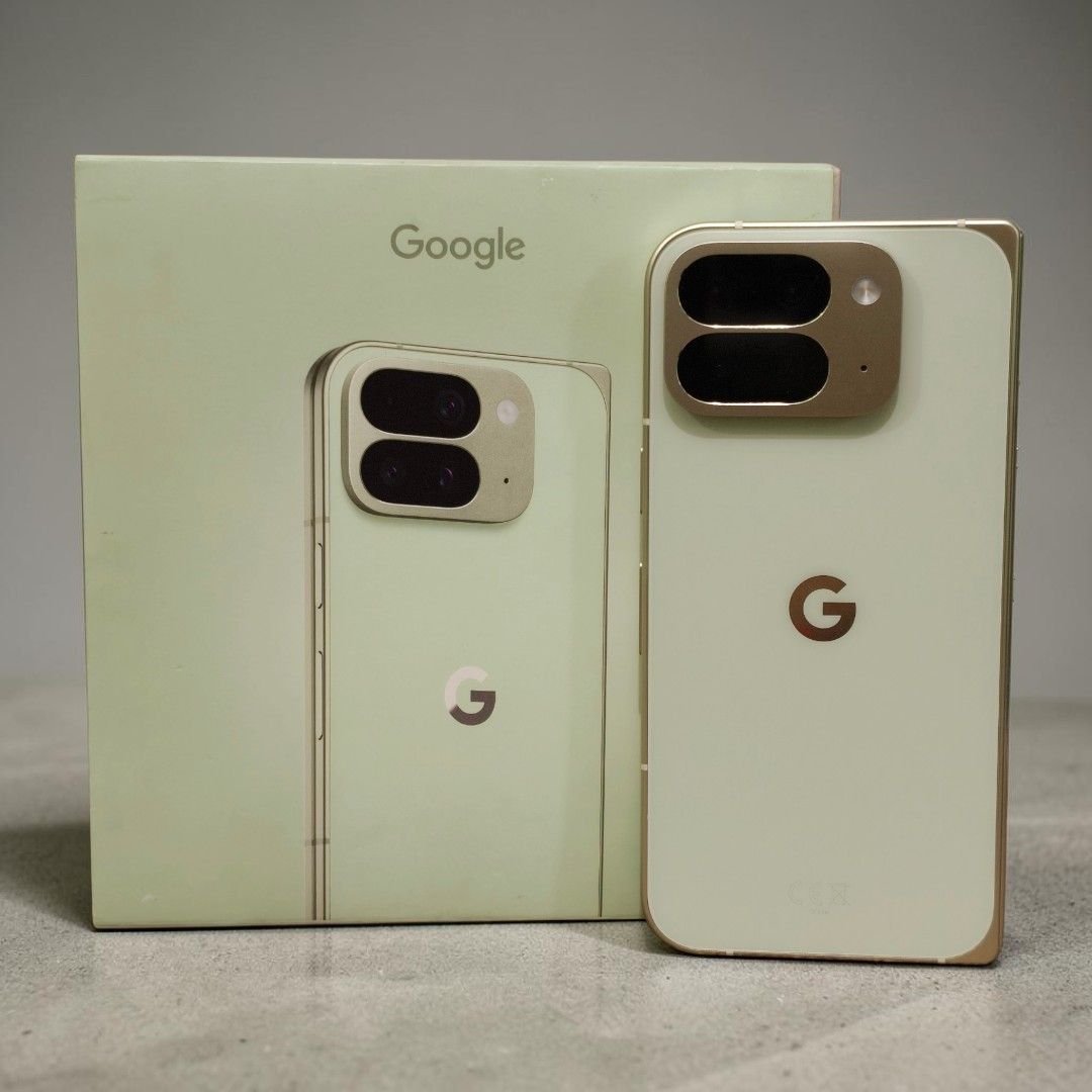 Google Pixel 10 Pro Fold 256gb Jade (Category: Google Pixel) located in Manila. Submitted by julianjuleschico (Listing ID 1441470953, Image 1). Description: Google Pixel 10 Pro Fold 256gb Jade Complete standard package Smooth and Good as New Canada Variant - With Sim slot Openline to all networks No issues or defects Php 65,000 Open for swapping.