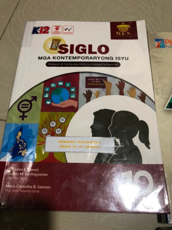 Grade 10 Textbooks - Various Subjects (Category: Textbooks) located in Manila. Submitted by royalowl.c33ea6 (Listing ID 1441408577, Image 3). Description: Grade 10 Text books FS: Grade 10 Text Books RFS: Graduate na ng Grade 10 kapatid ko kaya binebenta na din no issue yung books naka plastic cover pa and complete pages. Selling it for 3,500 Set na sya can do meet up at SM tungko or Shipping via j&t .