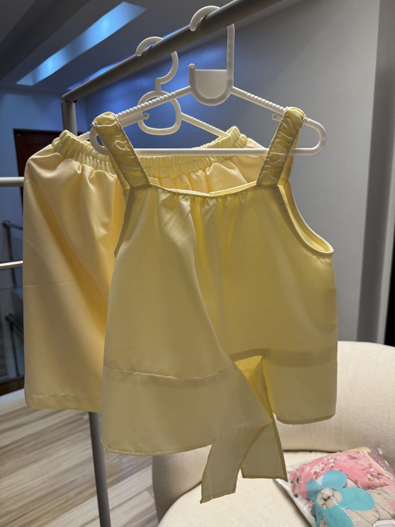 Great Kids set (Category: Babies & Kids Fashion) located in Las Pinas. Submitted by green_unit (Listing ID 1441463913, Image 1). Description: .