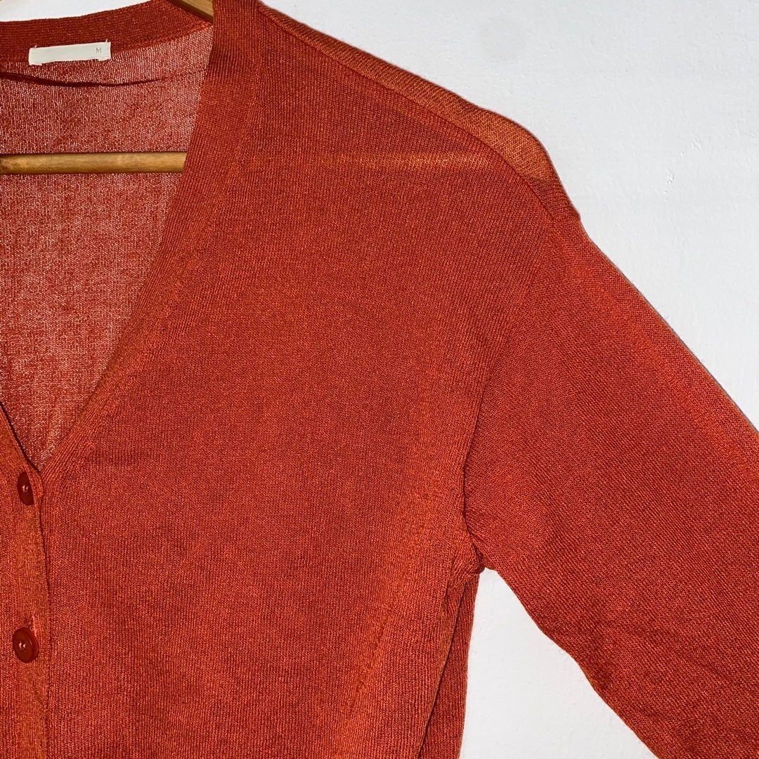 GU by Uniqlo cardigan button down sweater comfy rust orange (Category: Coats, Jackets and Outerwear) located in Manila. Submitted by whiteforesttea178 (Listing ID 1441385231, Image 2). Description: fits medium to semi large, stretchy BEFORE INQUIRING — PLEASE READ‼️ 🚫 No extra pics. If it’s posted, it’s available — no need to ask! 👀 Seeners & lowballers = blocked. 📍 Location: Cembo, Taguig / Makati 🚚 Shipping: Mostly weekends only 🕓 No rush 