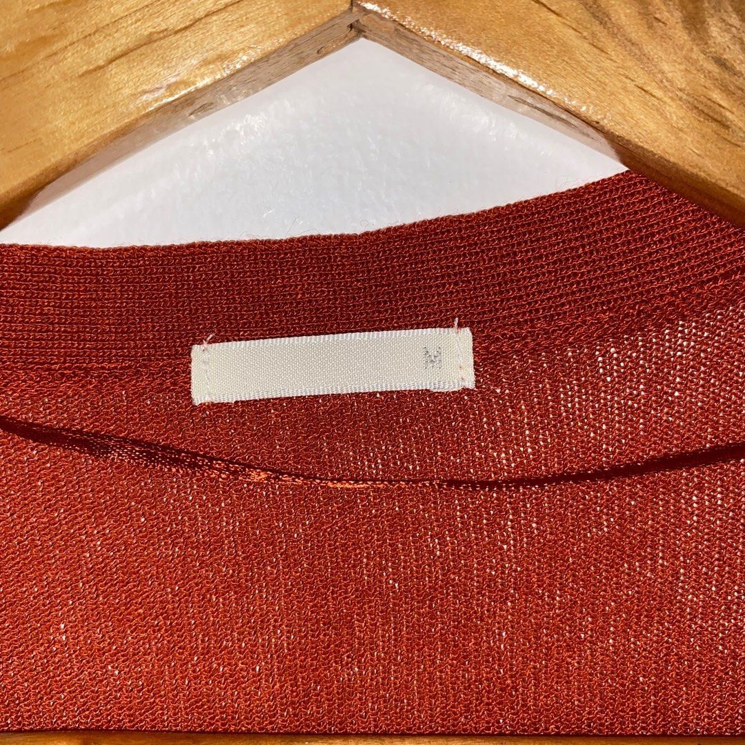 GU by Uniqlo cardigan button down sweater comfy rust orange (Category: Coats, Jackets and Outerwear) located in Manila. Submitted by whiteforesttea178 (Listing ID 1441385231, Image 3). Description: fits medium to semi large, stretchy BEFORE INQUIRING — PLEASE READ‼️ 🚫 No extra pics. If it’s posted, it’s available — no need to ask! 👀 Seeners & lowballers = blocked. 📍 Location: Cembo, Taguig / Makati 🚚 Shipping: Mostly weekends only 🕓 No rush 