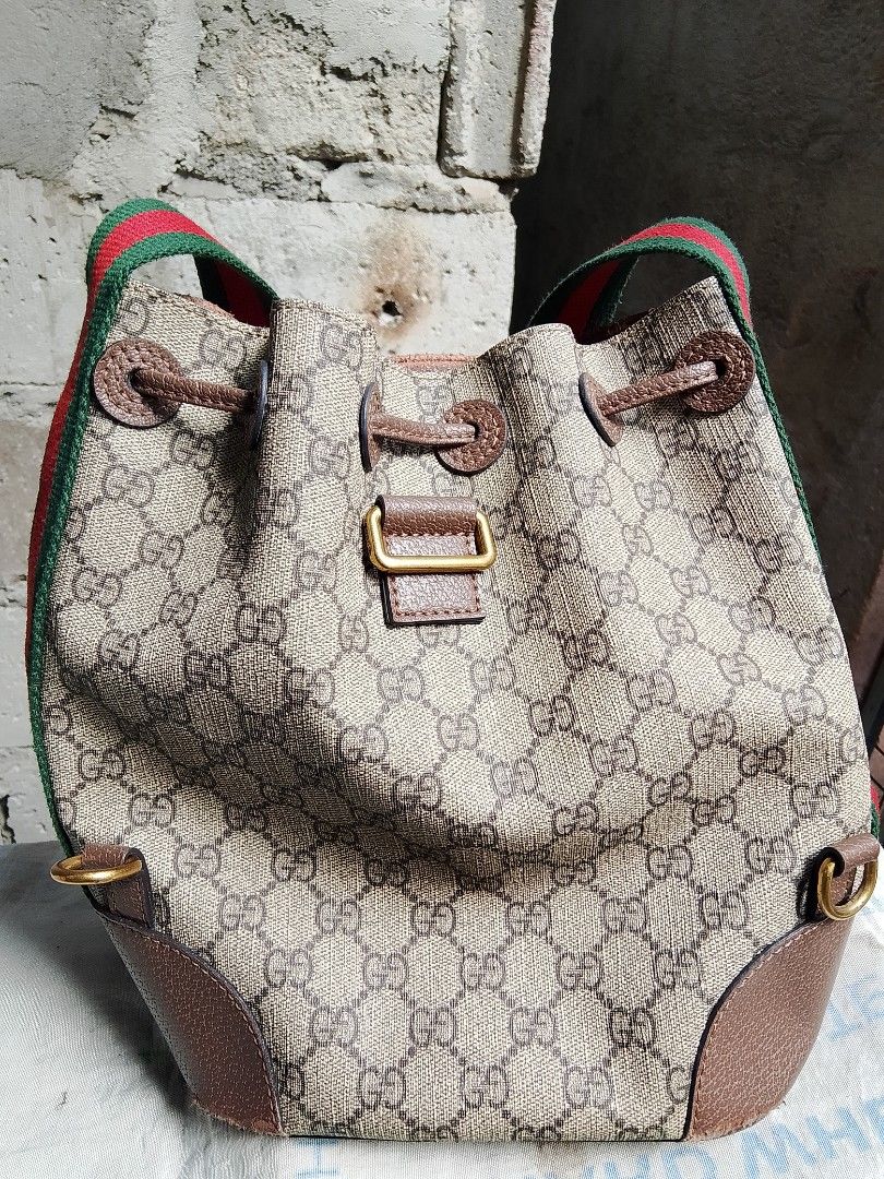 Gucci Neo vintage GG drawstring rework (Category: Luxury Bags & Wallets) located in Angeles City. Submitted by hauled_up (Listing ID 1441451272, Image 2). Description: Neo vintage gucci gg drawstring bag. With emblem design. Signs of usage. Rework. selling for 1800 plus sf. 📍pampanga. dm.📩.
