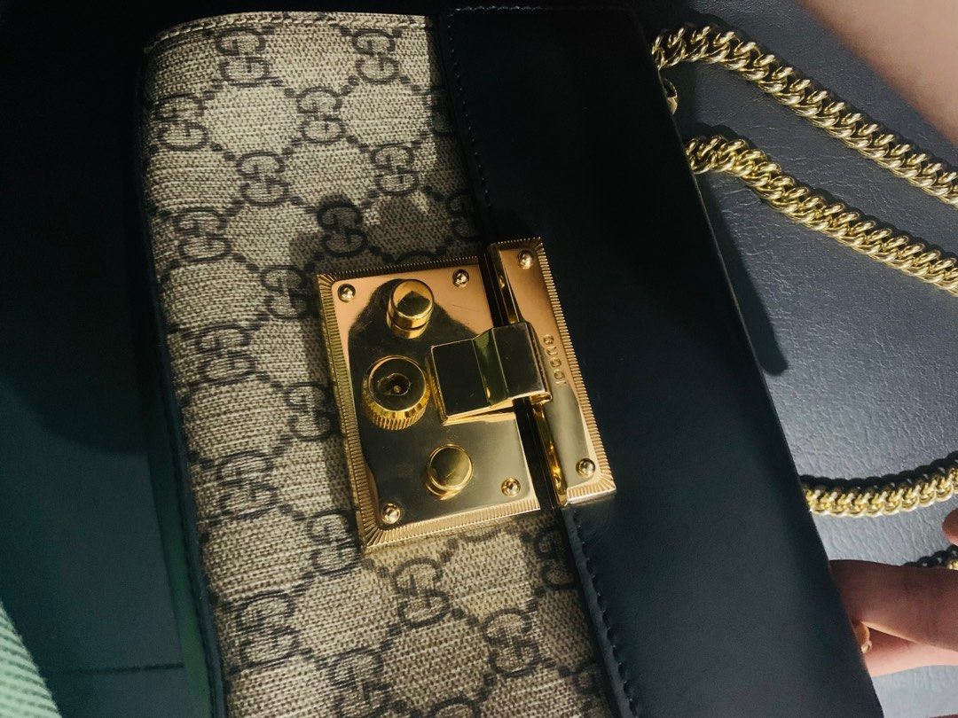 GUCCI (Category: Luxury Bags & Wallets) located in Malaybalay. Submitted by yanshoppe (Listing ID 1441545478, Image 3). Description: .
