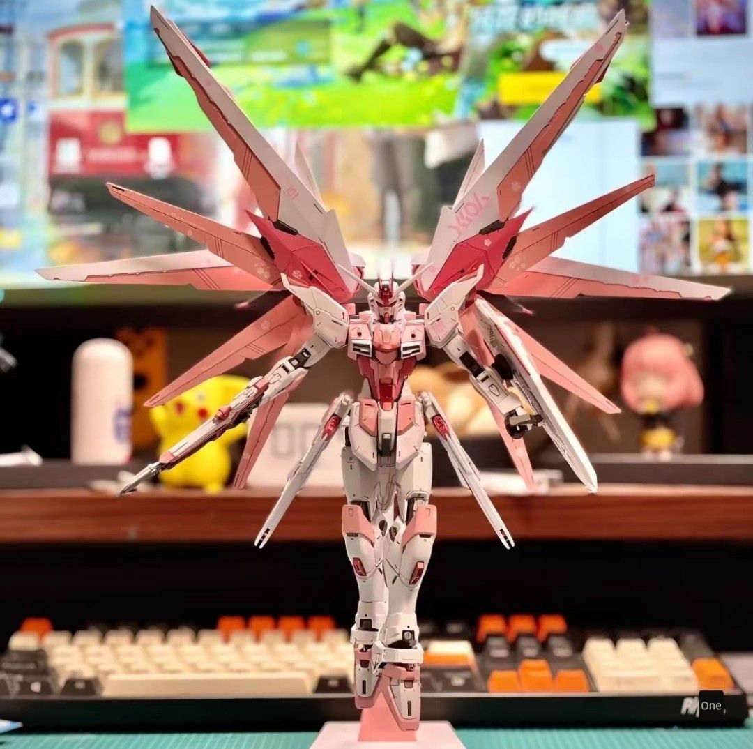 Gundam Action Figure Build-Kit Custom (Category: Gundam Model Kits) located in Singapore. Submitted by anotherbizzareshop (Listing ID 1441537730, Image 2). Description: Selling custom build kits for Gundam brand new sets. Very cheap.