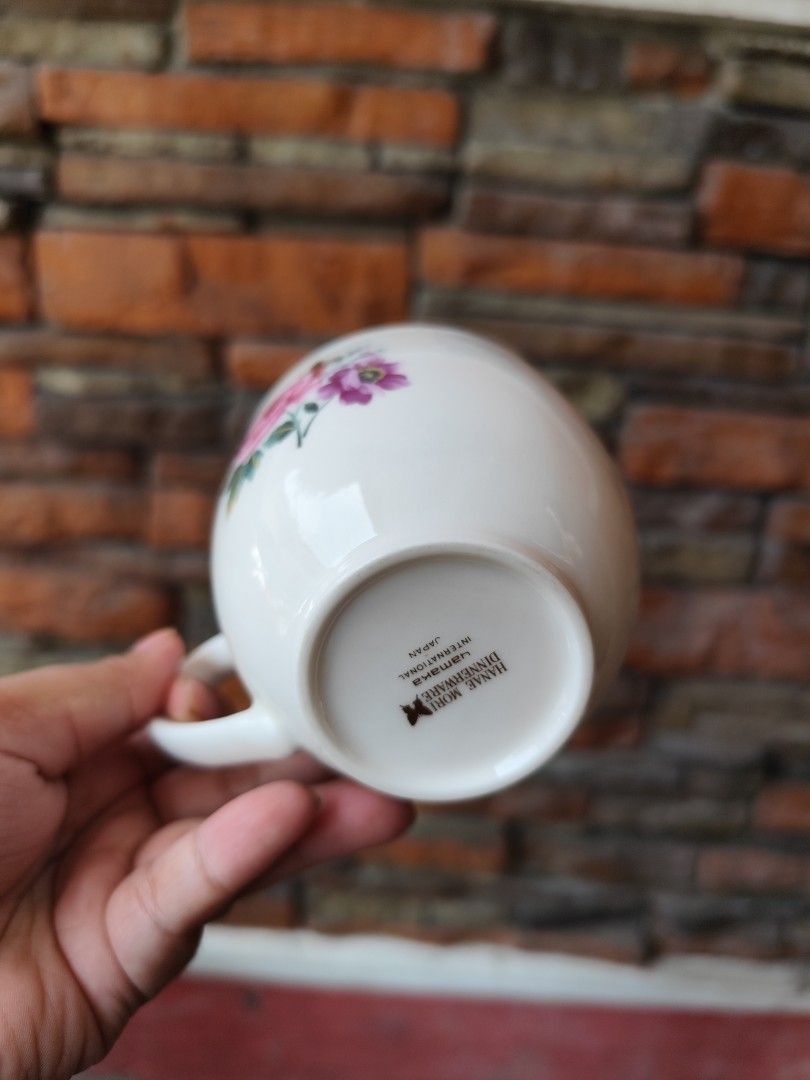 Hanae Mori Mug (Category: Coffee & Tea Tableware) located in Dipolog. Submitted by thriftteata (Listing ID 1441405871, Image 3). Description: vguc ‼️Mindanao.