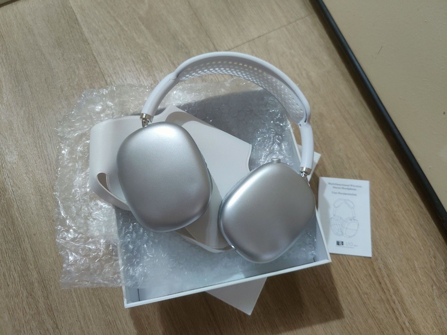 Headphones(no brands)