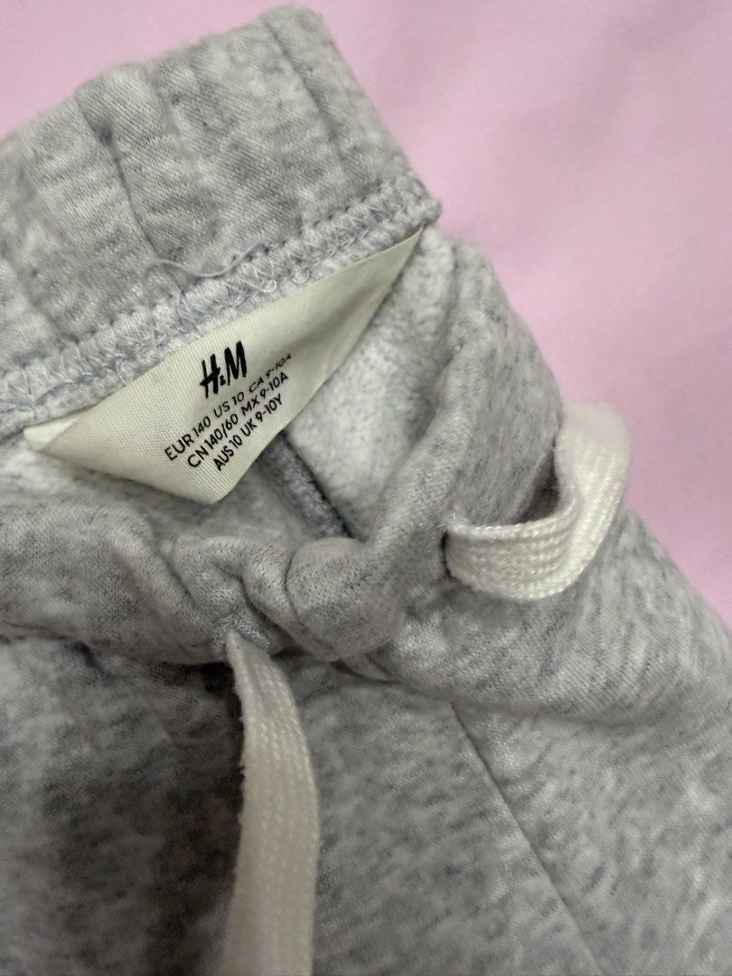 H&M jogging pants - sold each (Category: Babies & Kids Fashion) located in Las Pinas. Submitted by green_unit (Listing ID 1441459228, Image 2). Description: .