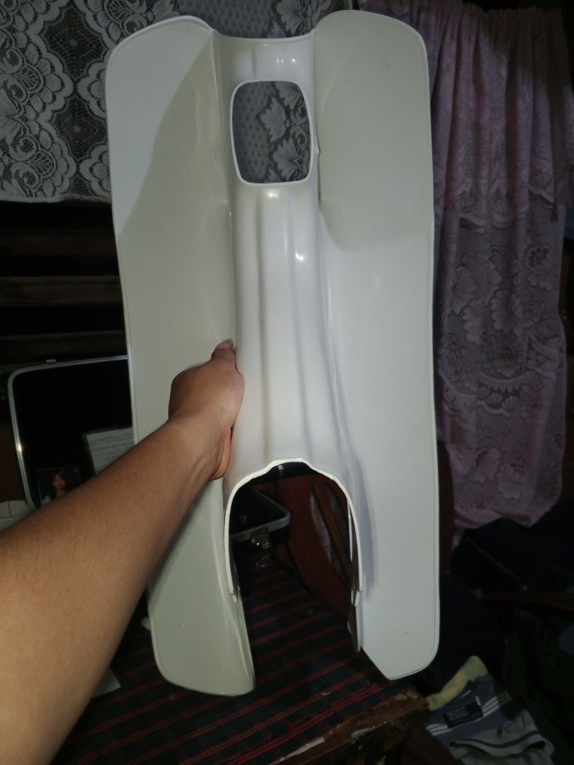 Honda C70 legshield (Category: Body Parts and Accessories) located in Virac. Submitted by tonka_jaharidelacruz (Listing ID 1441455249, Image 3). Description: newly bought honda c70 legshield, bagong bagong ⭐FREE SHIPPING ⭐ rfs: mali nabili kase honda ex3 ang sakin.