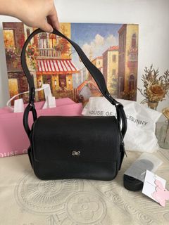 (Category: ) located in . Submitted by myclosetcleanup (Listing ID 1441445727, Image 1). Description: .