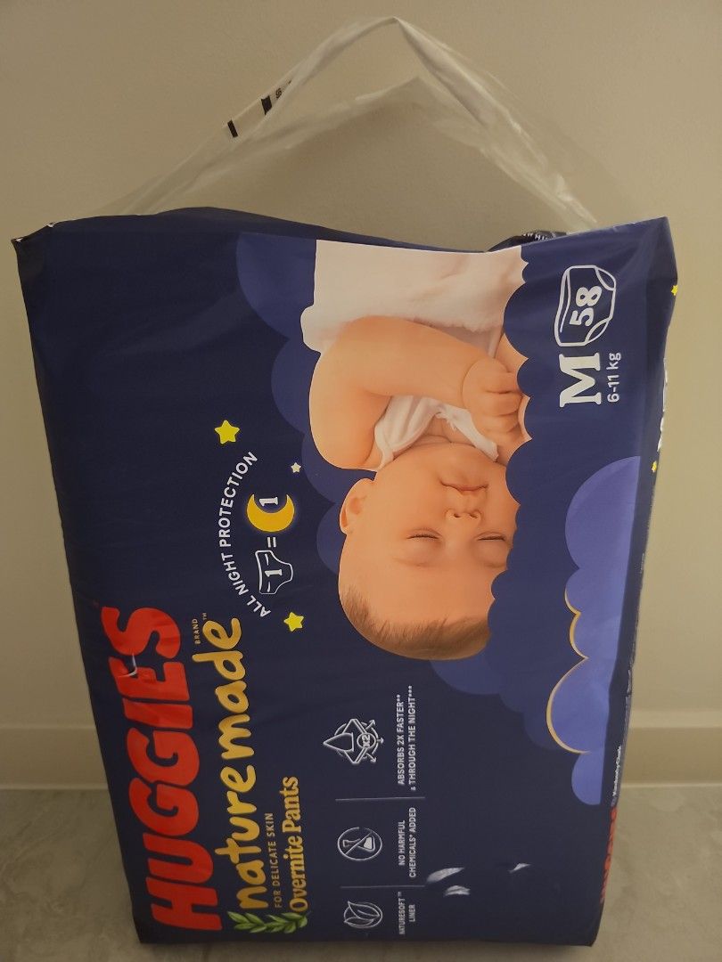 Huggies Nature made Overnight Pants Size M (58 pcs) (Category: Diapers & Baby Wipes) located in Singapore. Submitted by cosmic_cloud (Listing ID 1441541600, Image 2). Description: - Huggies Nature Made Overnight Pants - Size M (58 pieces) - Suitable for babies 6-11kg - Designed for delicate skin - No harmful chemicals - Absorbs 2x faster - Provides overnight protection Have 2 packs.