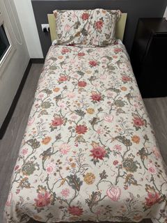 (Category: ) located in . Submitted by phoenix_canada (Listing ID 1441561634, Image 1). Description: .