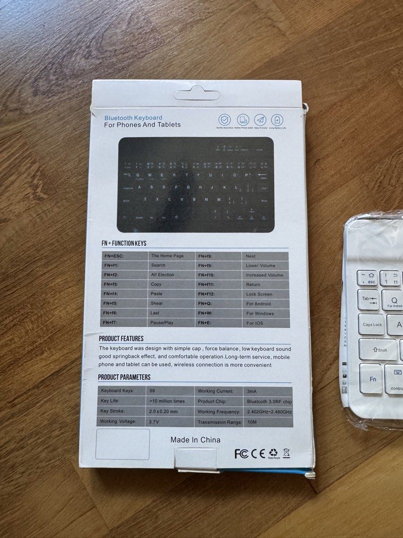 ipad keyboard for tablets or phone white bluetooth471030073708390401